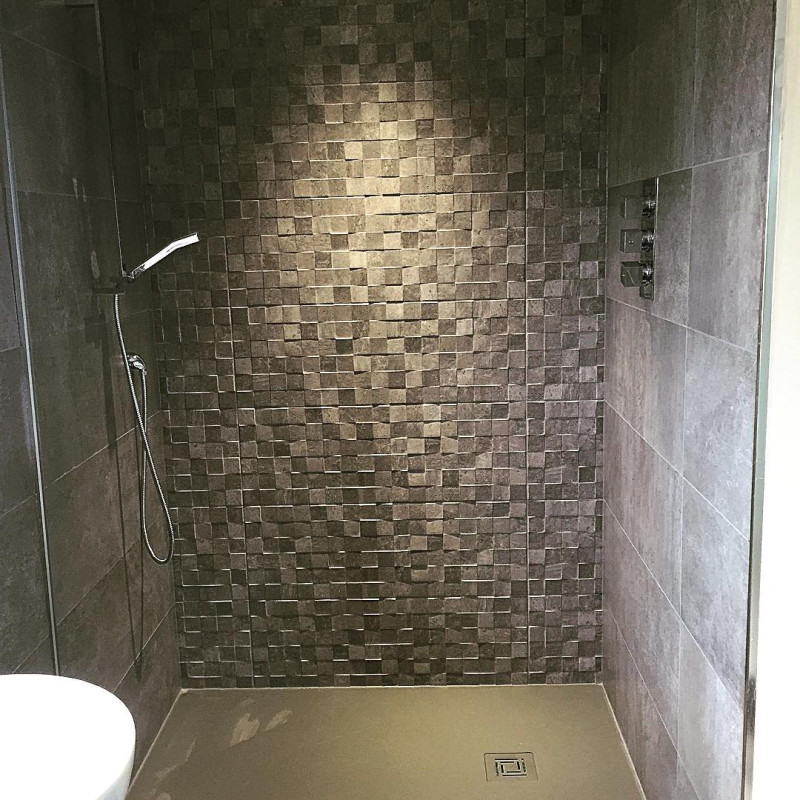 Shower with tile patterns
